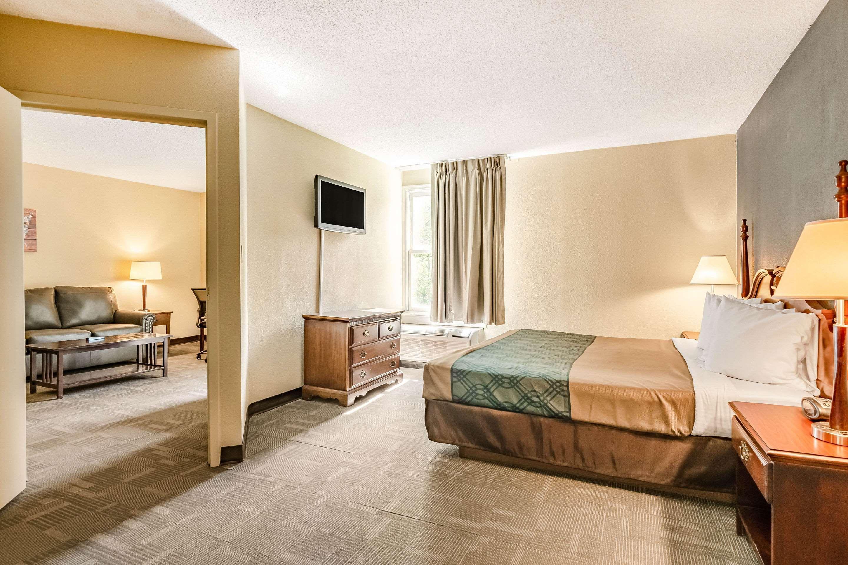 Econo Lodge Inn&Suites Radford-Blacksburg Area Esterno foto