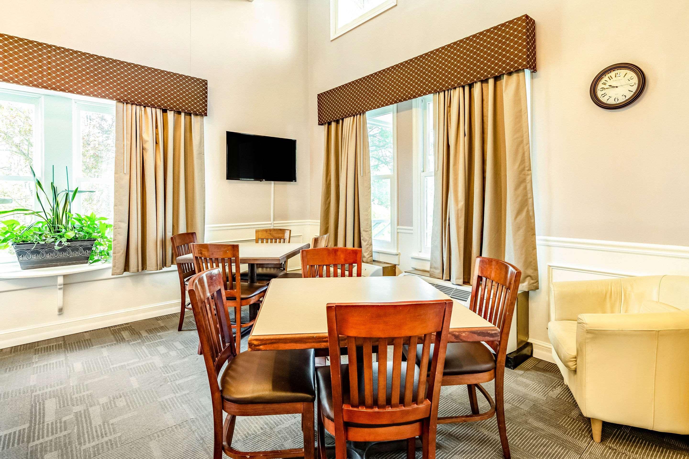 Econo Lodge Inn&Suites Radford-Blacksburg Area Esterno foto