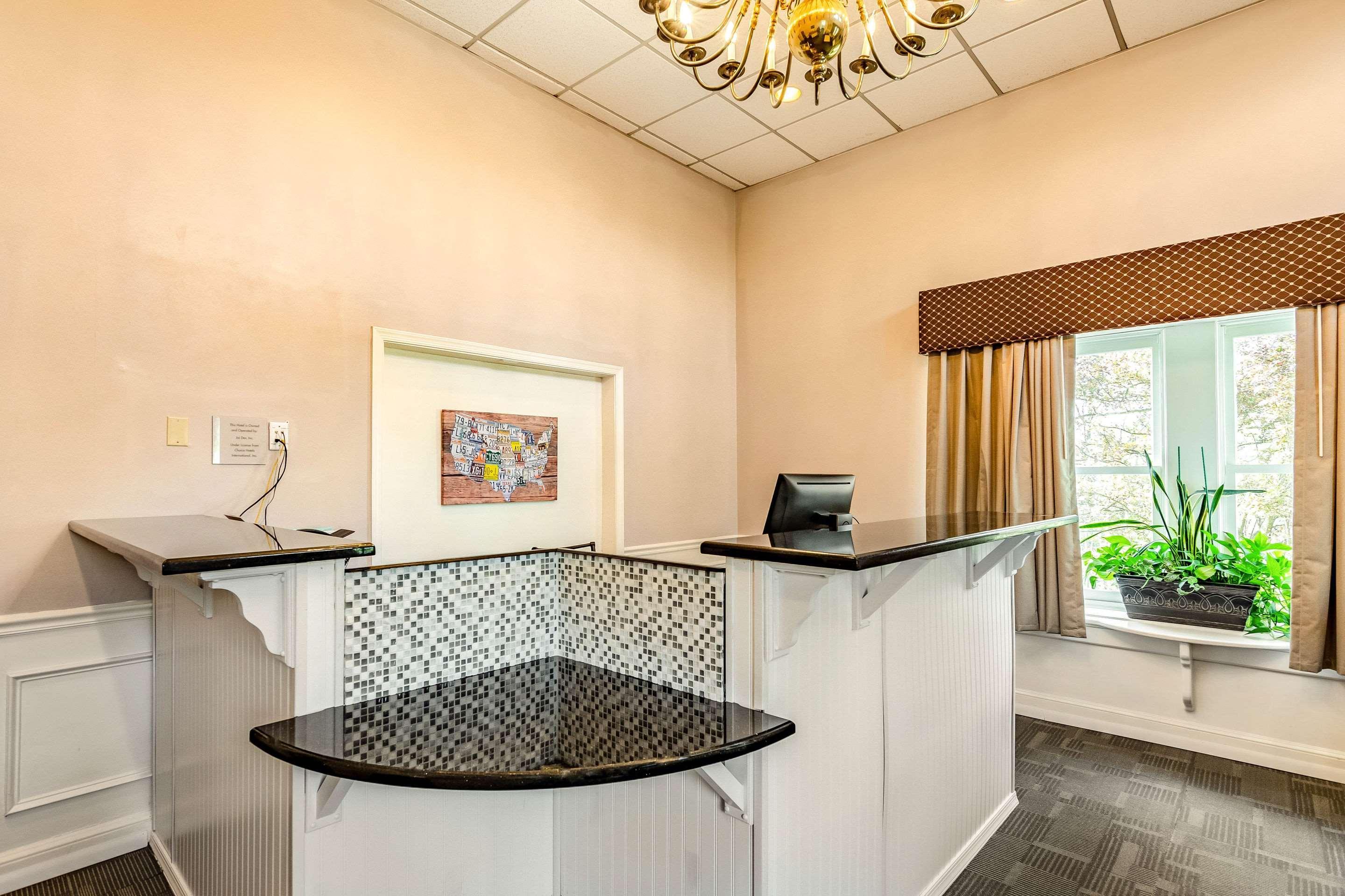 Econo Lodge Inn&Suites Radford-Blacksburg Area Esterno foto