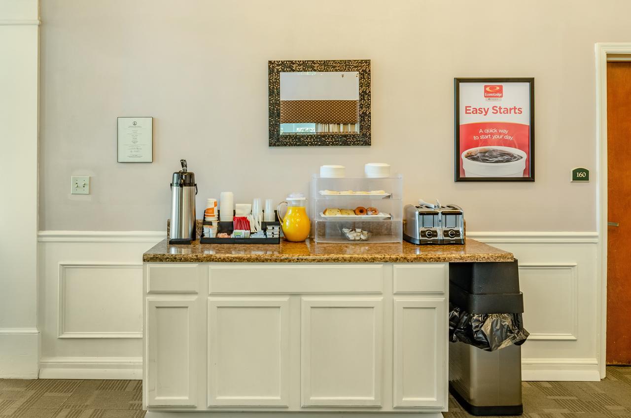 Econo Lodge Inn&Suites Radford-Blacksburg Area Esterno foto